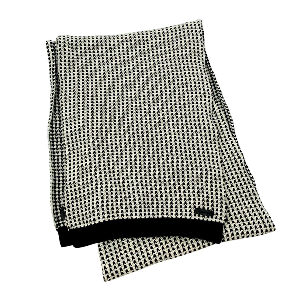 Coach Black & white knit scarf